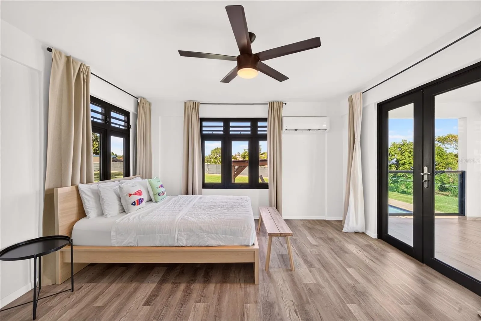 Upstairs Primary Bedroom