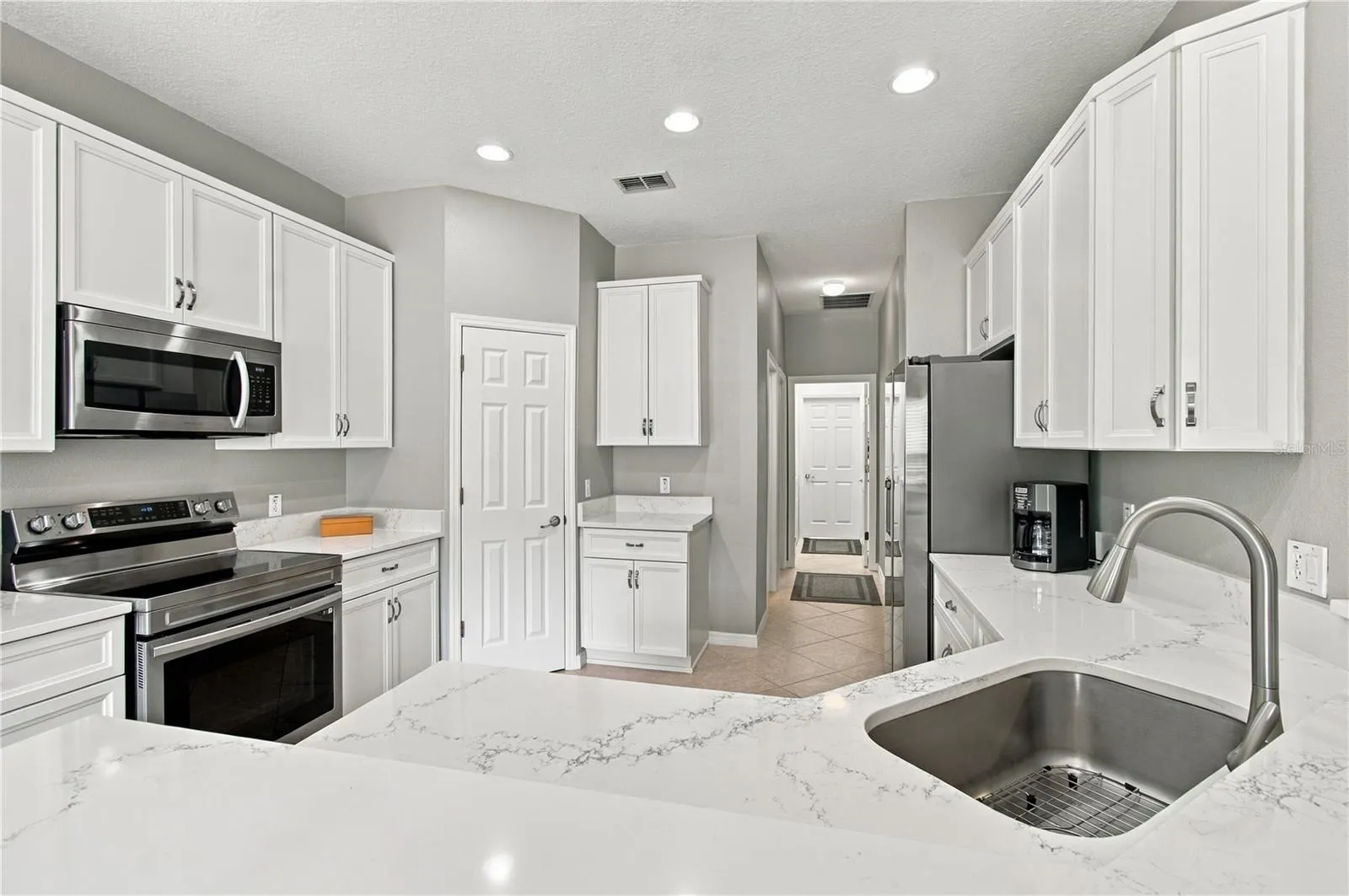 QUARTZ COUNTERS