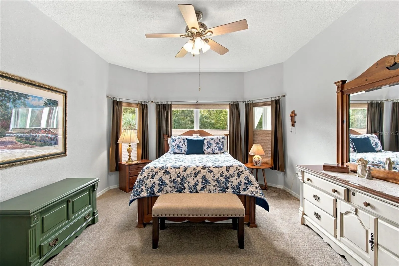 PRIMARY SUITE W/BAY WINDOW