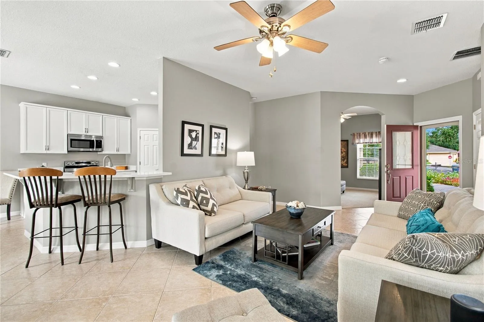 OPEN LIVING SPACE