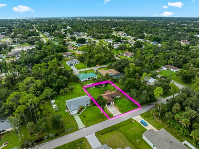 Aerial_20307SilentAve_PortCharlotte_LotOutline_Panorama.jpg
