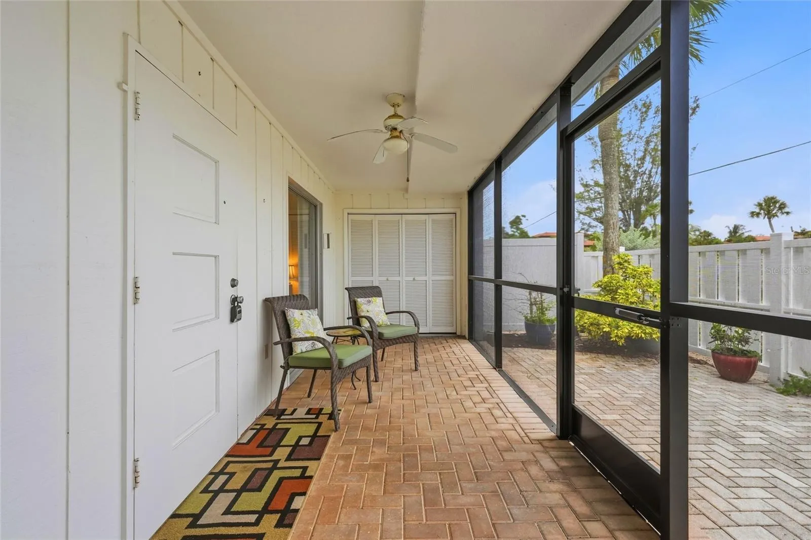 Enclosed front lanai