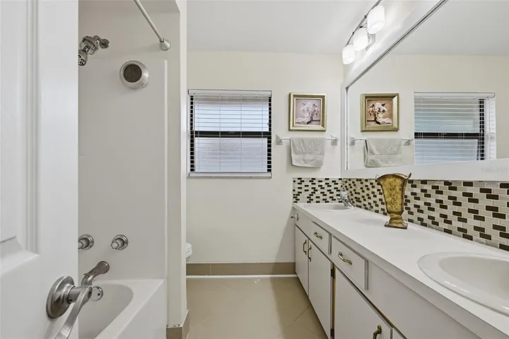 2nd Bathroom