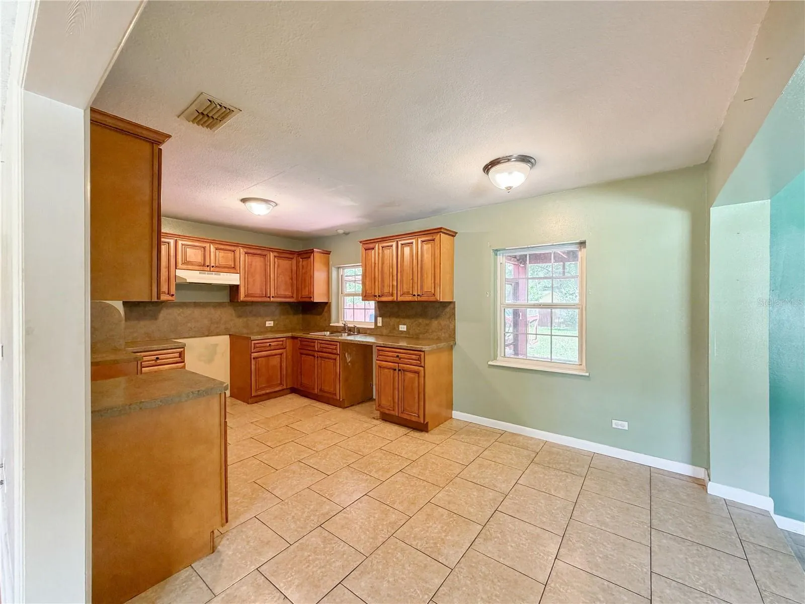 Kitchen &amp; Dining Area