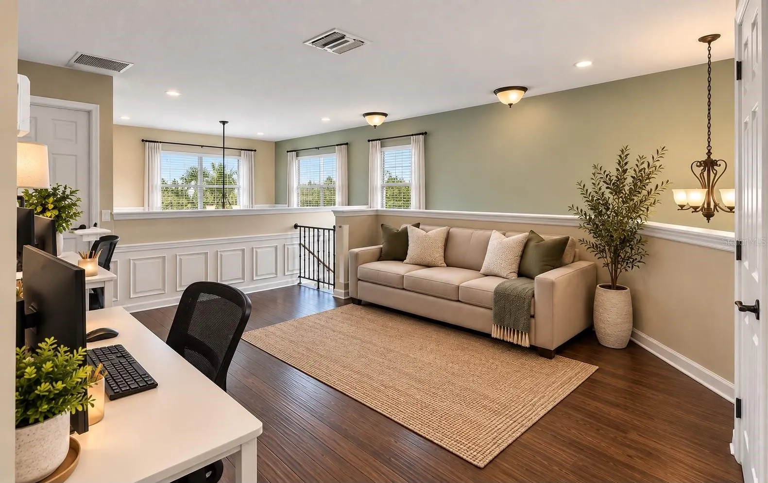 2ND FLOOR LOFT