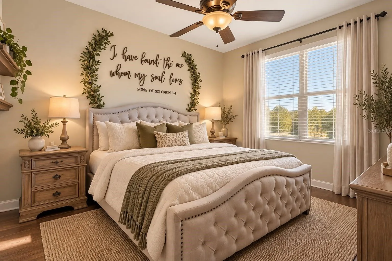 1ST FLOOR MASTER BEDROOM