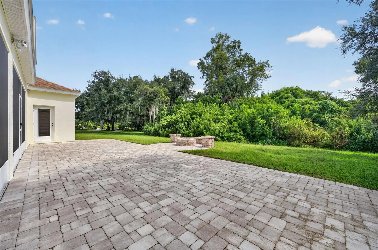 Paver Patio with Fire Pit