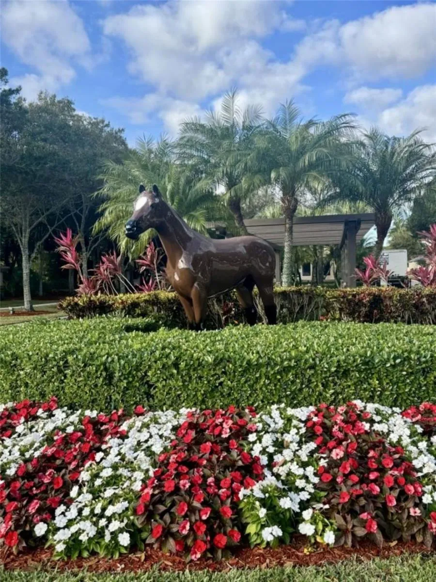 Thoroughbred Lakes