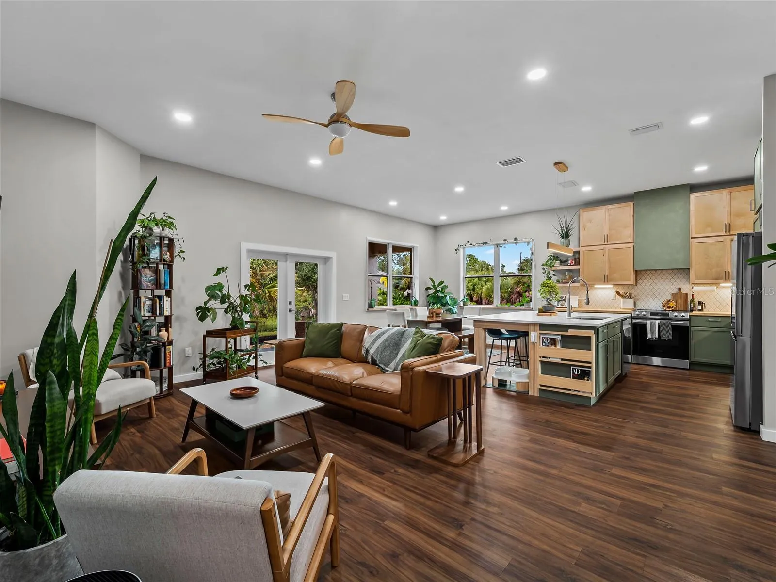 KitchenGreatRoom_8163WalbertSt_PortCharlotte_OpenConcept_Wide.jpg