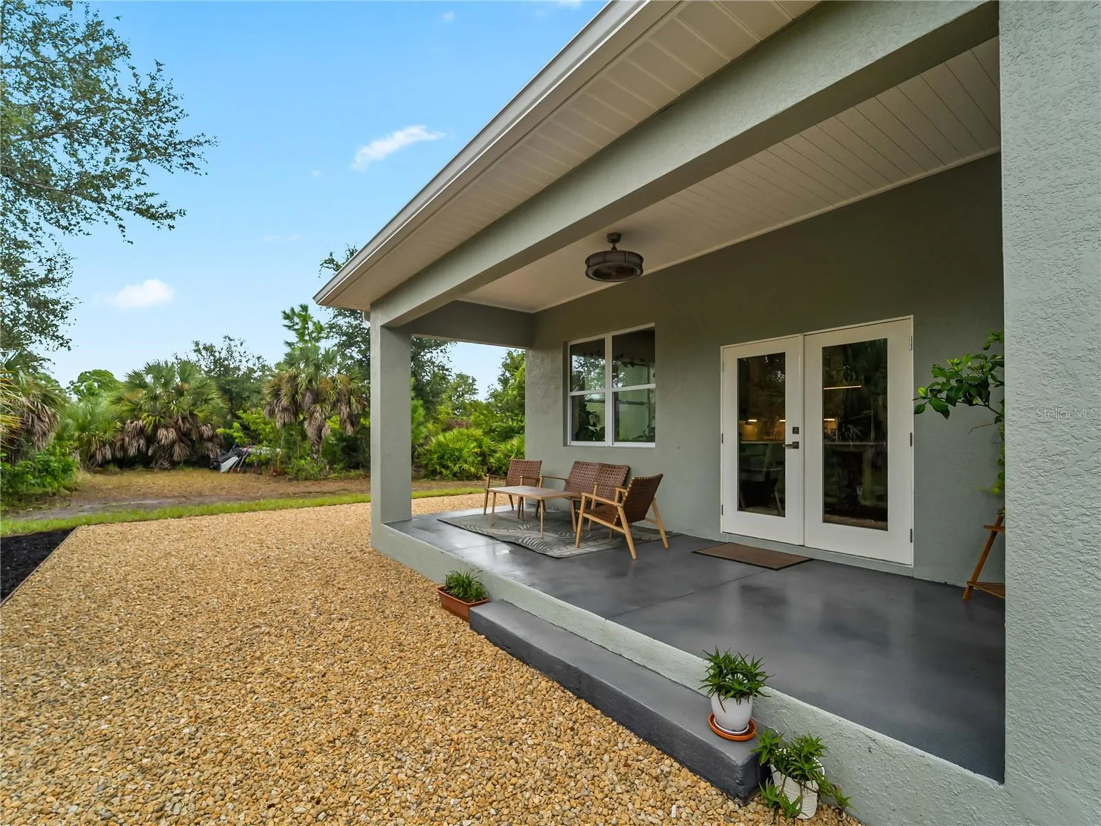 CoveredPatio_8163WalbertSt_PortCharlotte_Wide2.jpg