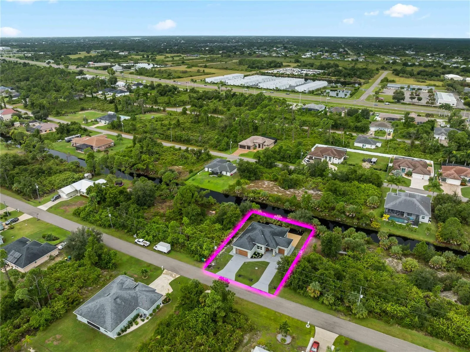 Aerial_8163WalbertSt_PortCharlotte_LotOutline_Wide.jpg
