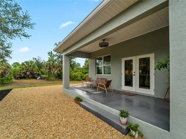 CoveredPatio_8163WalbertSt_PortCharlotte_Wide2.jpg