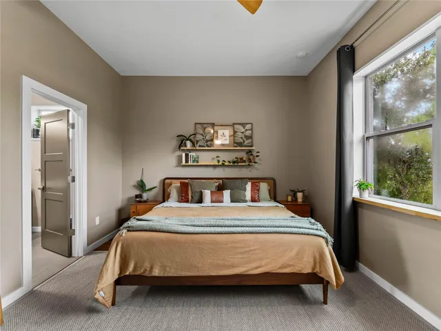 PrimarySuite_8163WalbertSt_PortCharlotte_NaturalLight_Wide.jpg