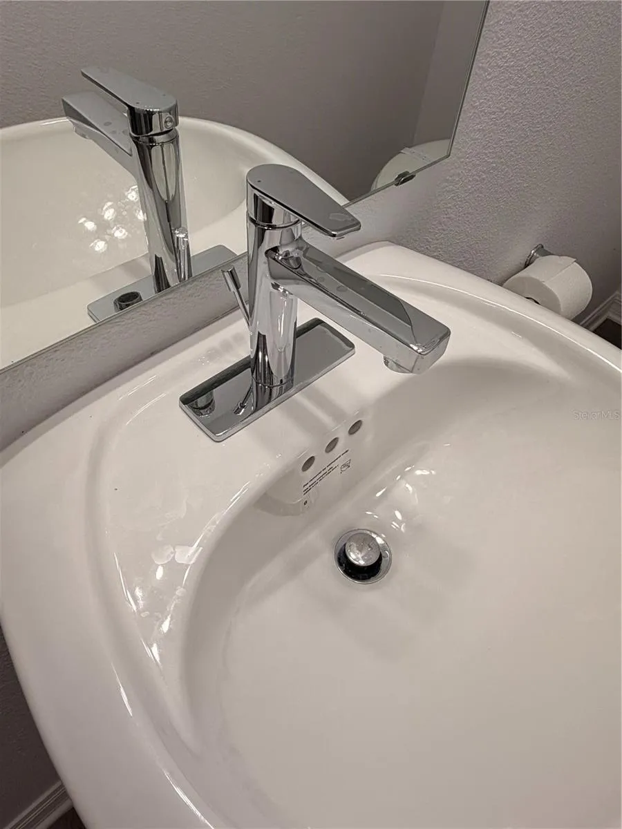 stunning hardware