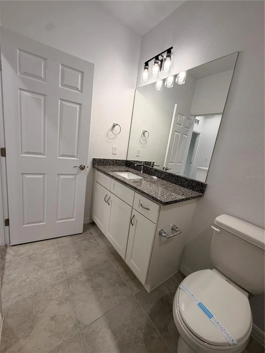 2nd bathroom