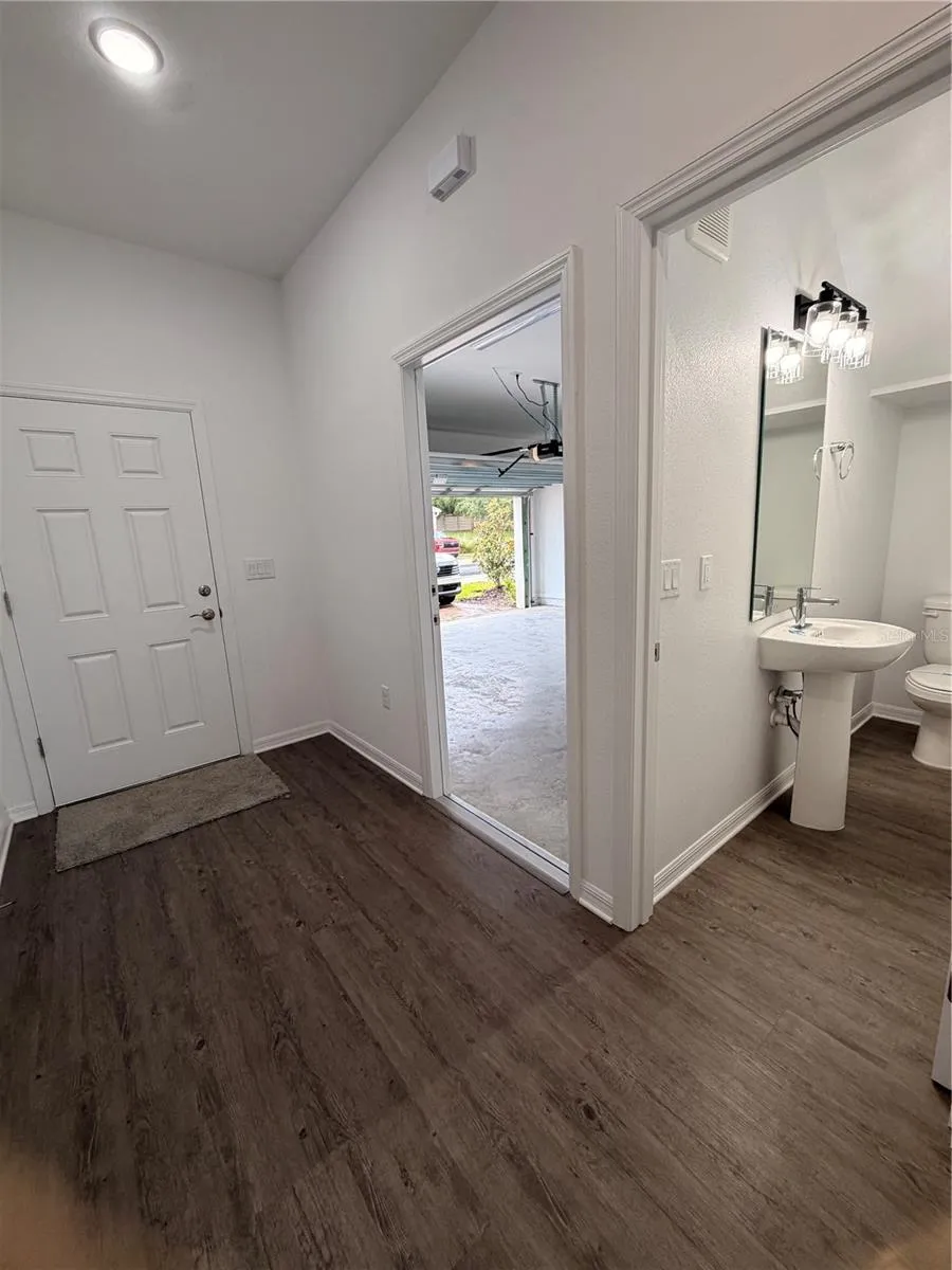 Garage access and 1/2 bath