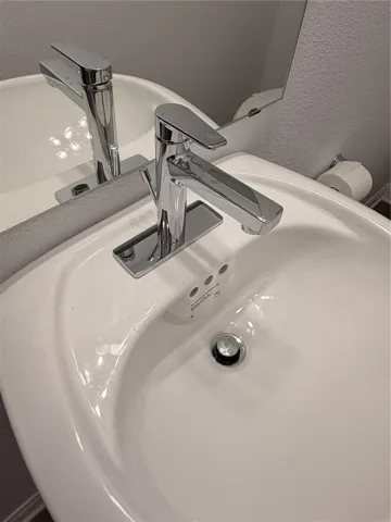 stunning hardware