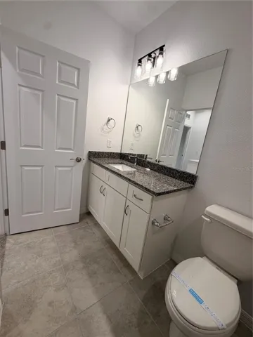 2nd bathroom