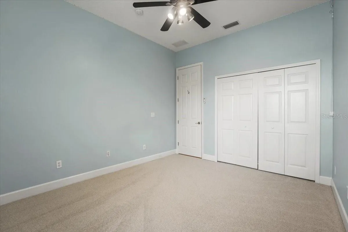 Secondary Bedroom (Waterview)