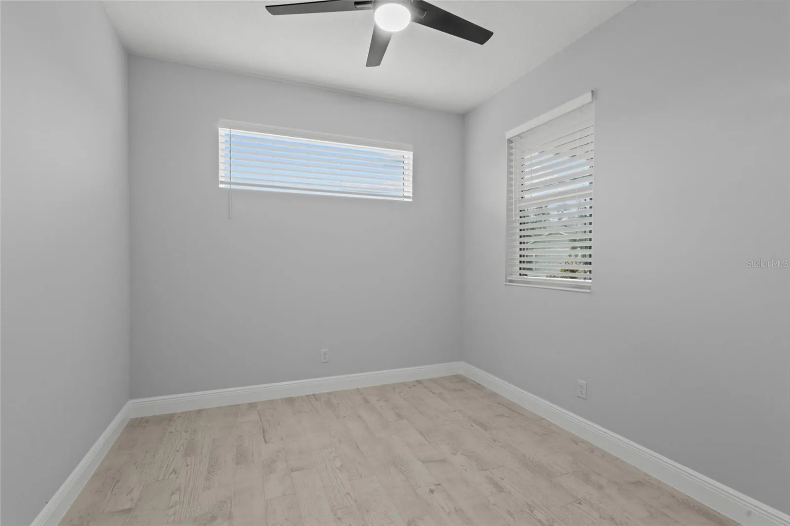 Den/flex room