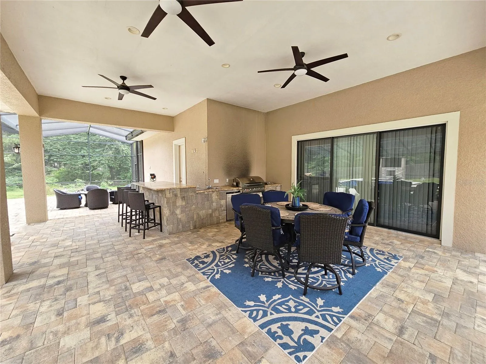 outdoor entertaining areas