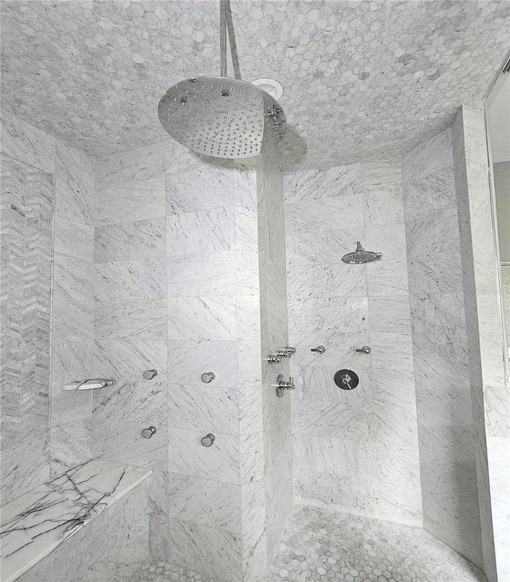 Master shower 3