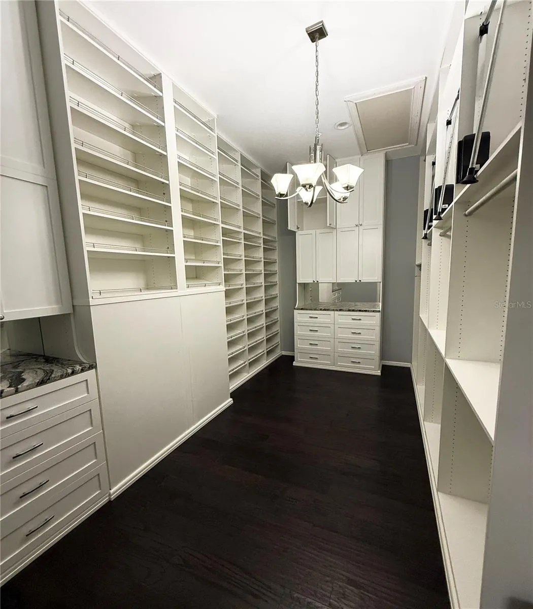 master closet _ left
