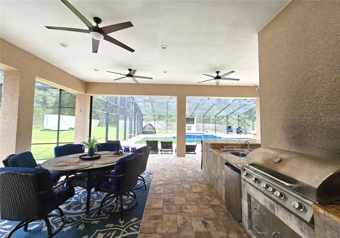 outdoor kitchen
