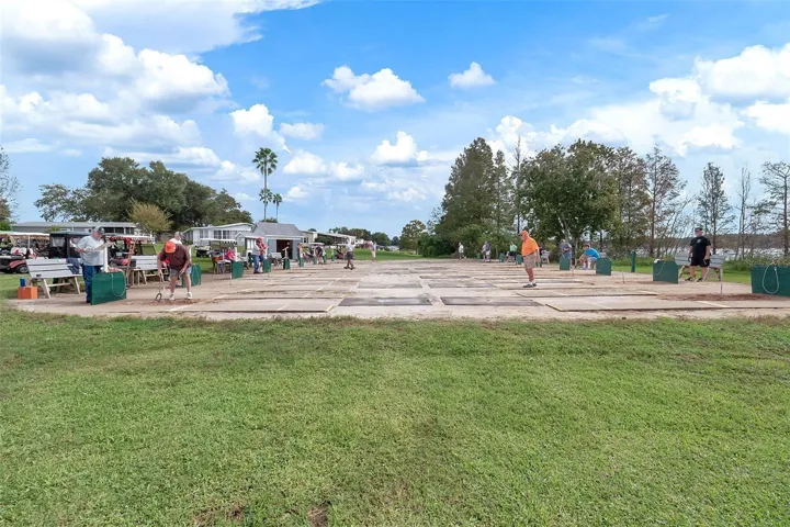 Community amenity: horseshoe pits