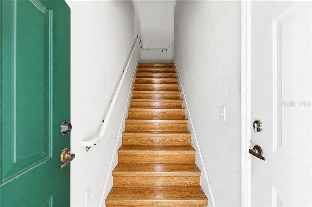 Private staircase and entrance