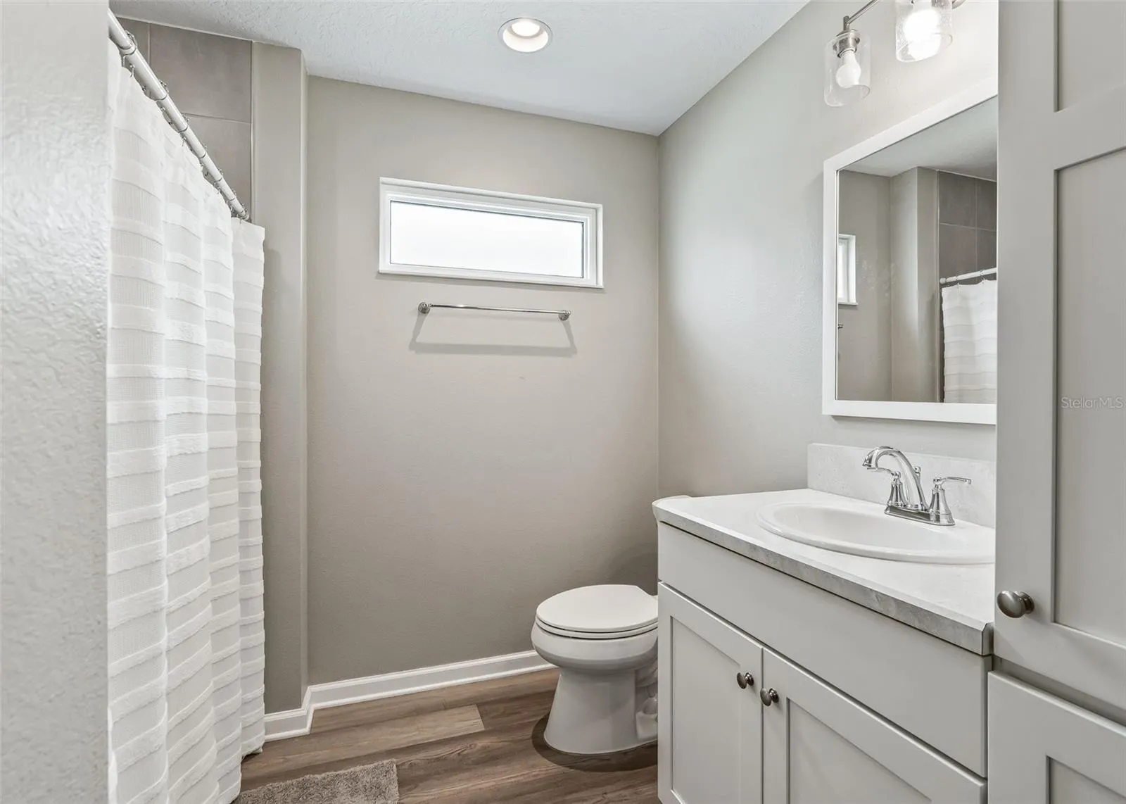 Second Bath with Shower tub combo