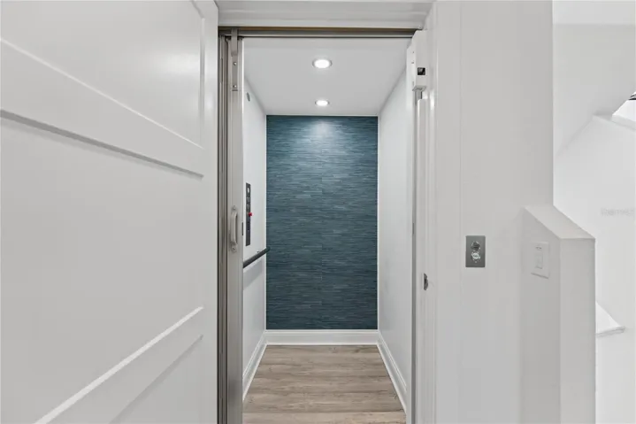 ELEVATOR