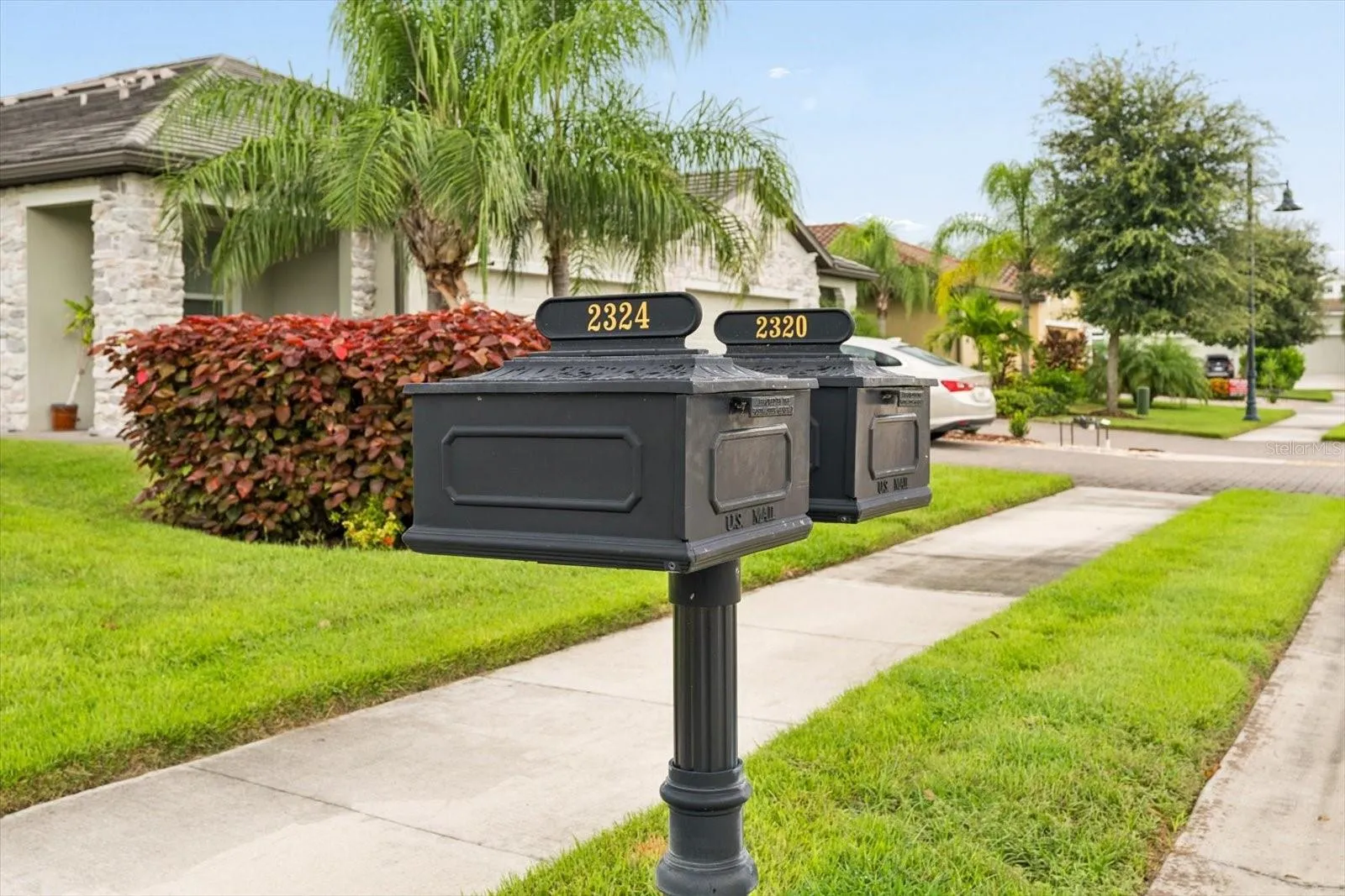 DESIGNER MAILBOX