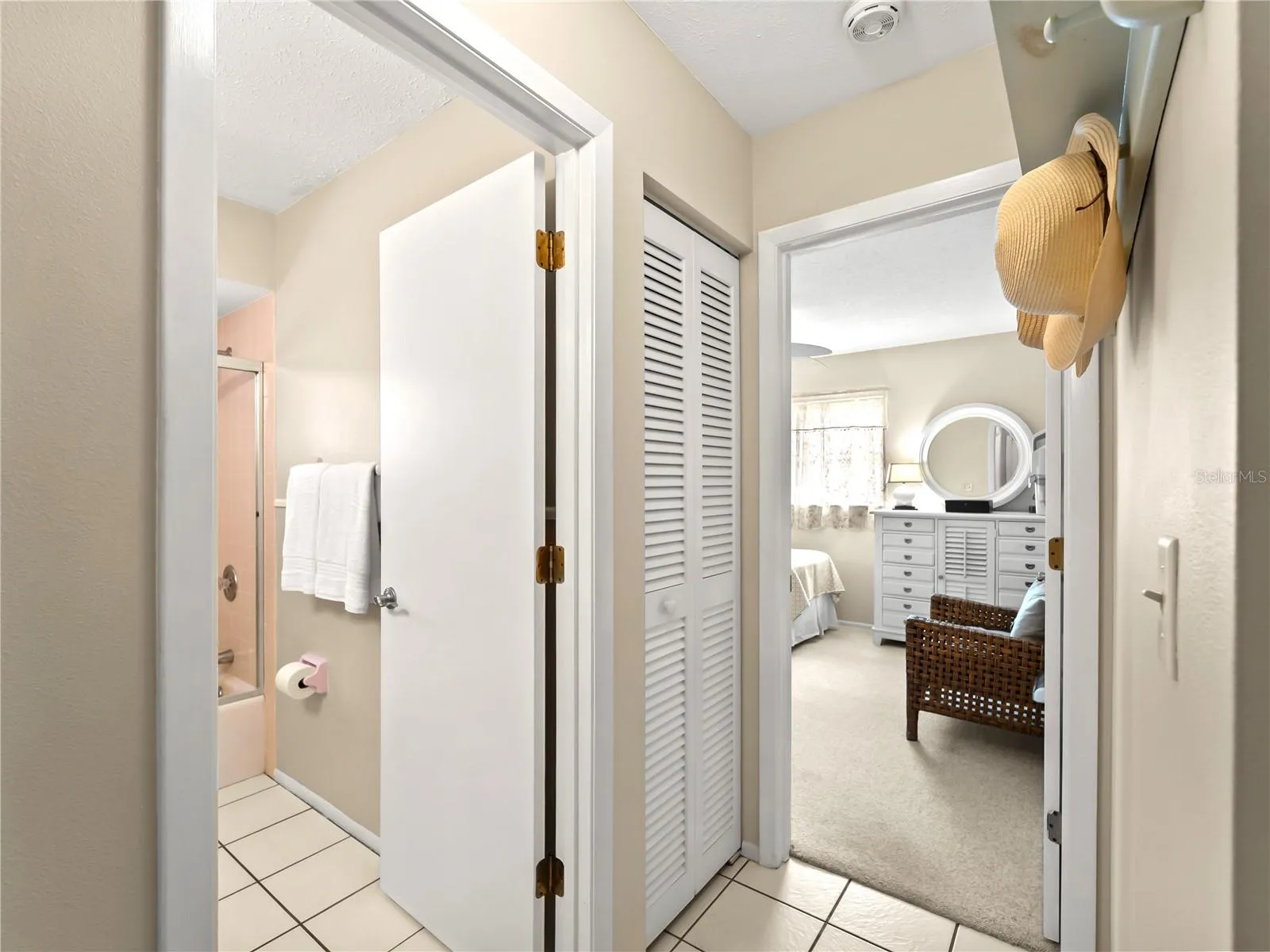 Hall to second bedroom &amp; guest bath