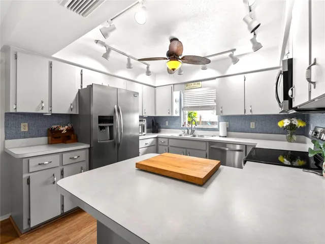 Plenty of counter space
