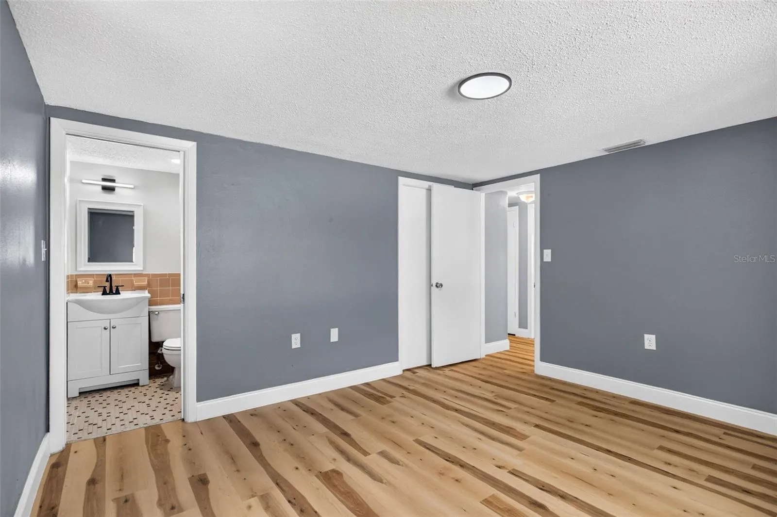 Main Bedroom with Private Bathroom