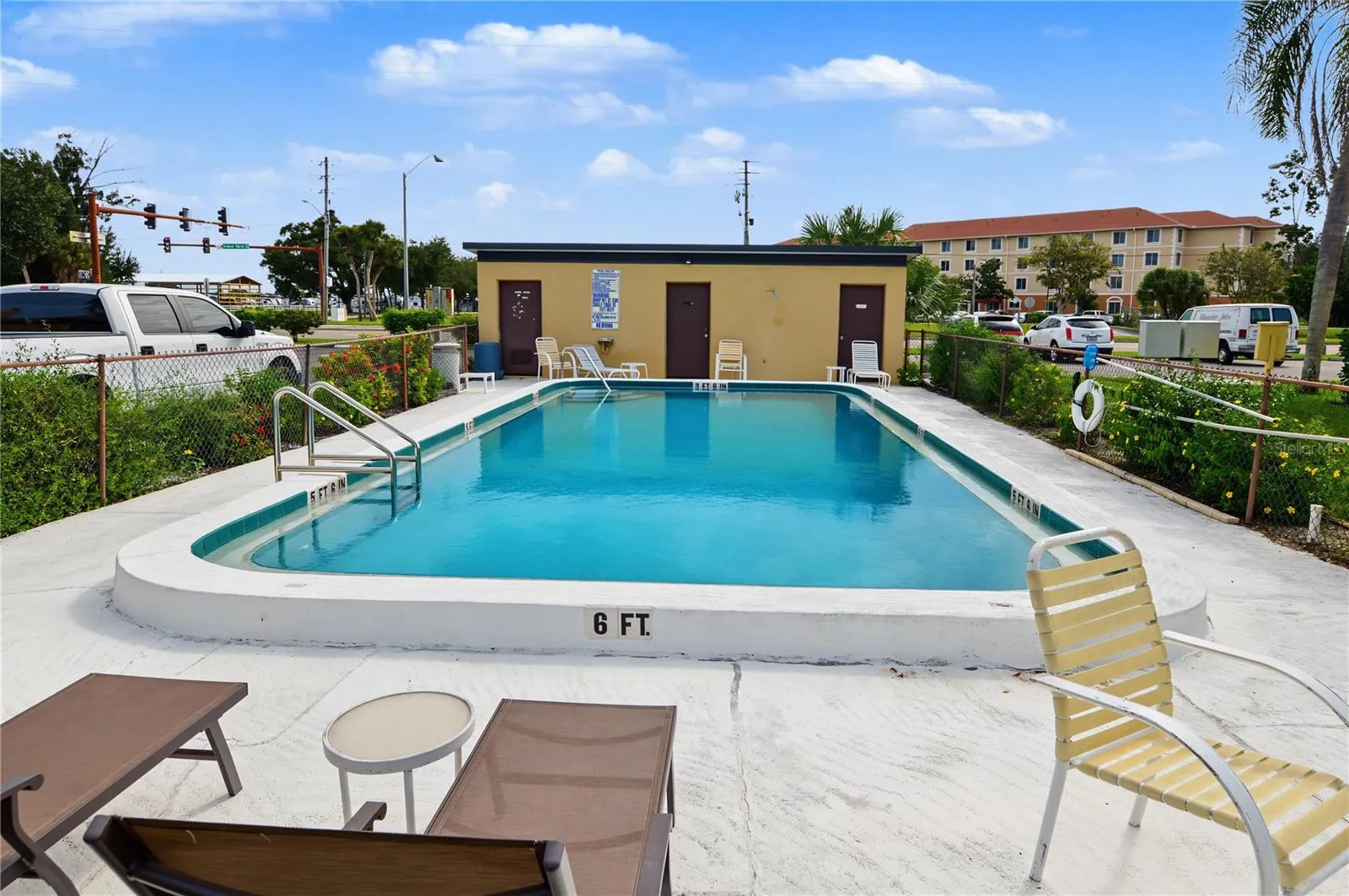 Community pool