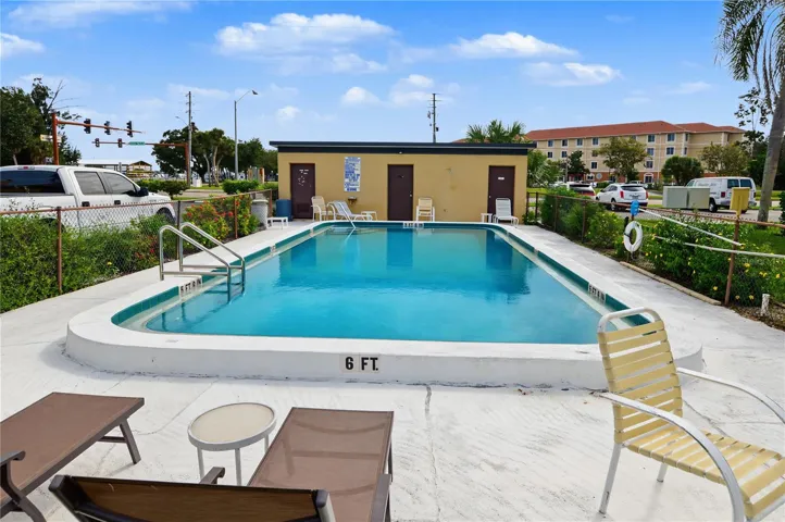 Community pool