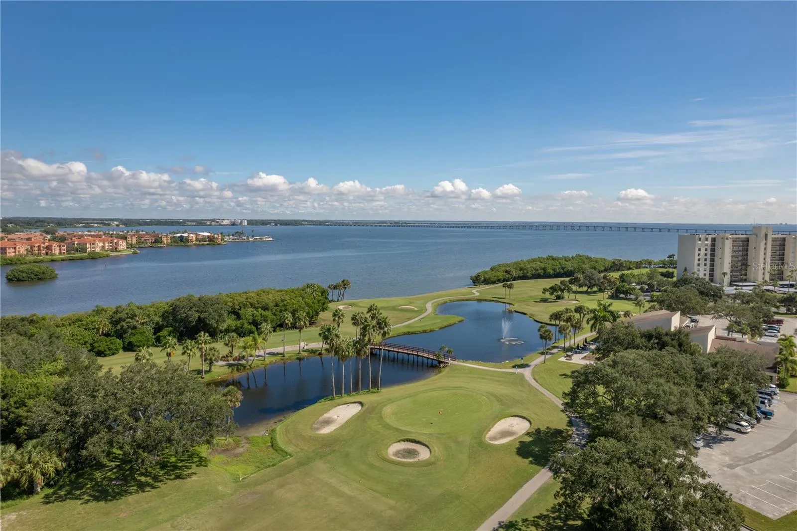 Cove Cay Golf Course offers public play.
