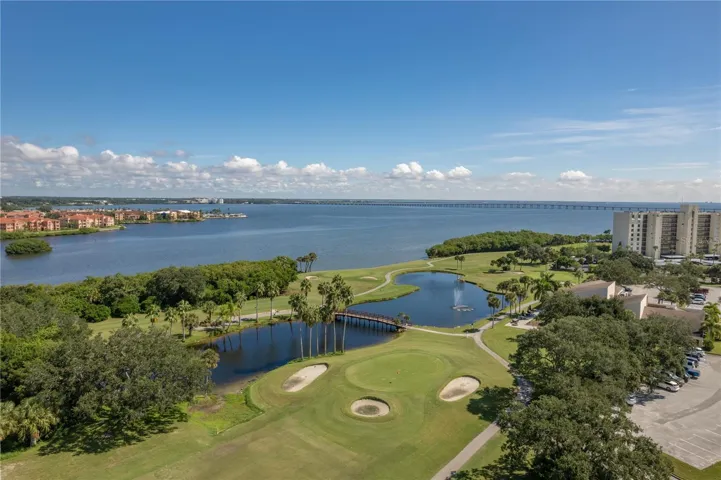 Cove Cay Golf Course offers public play.