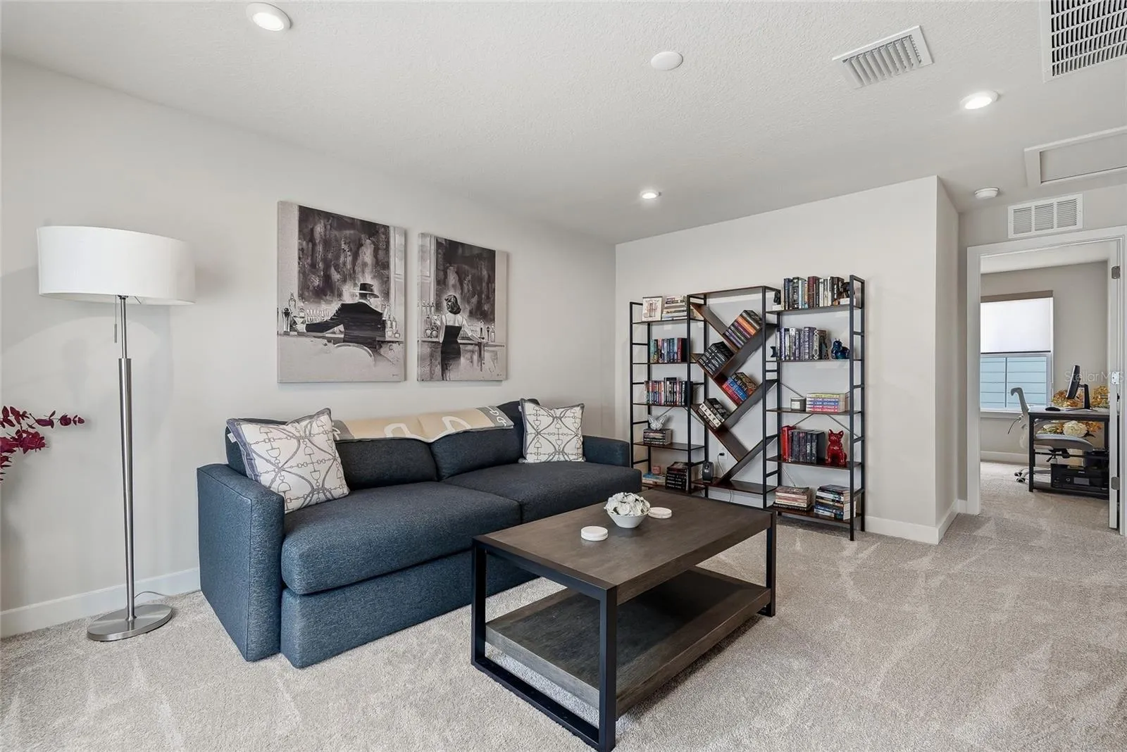 Spacious Loft Area