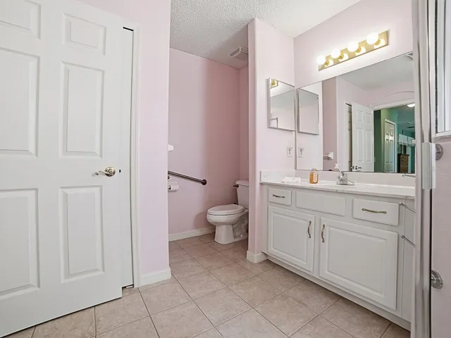 WATER CLOSET
