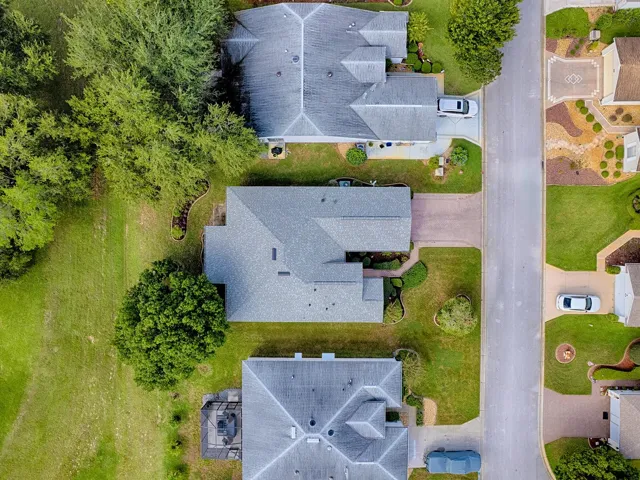 NEW ROOF 2023