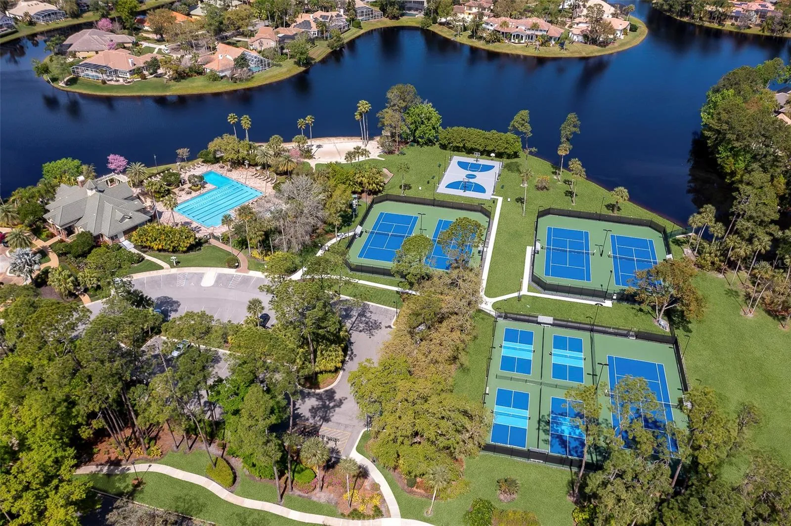 Community amenities and lake