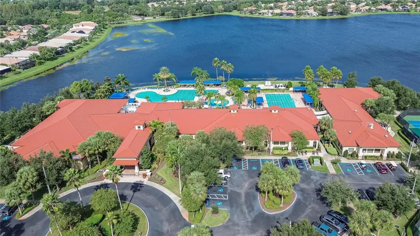 Community Center w/Lap, Resistance &amp; Zero Entry Pools