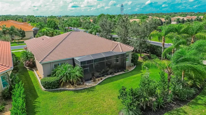Exterior Rear Close Up View