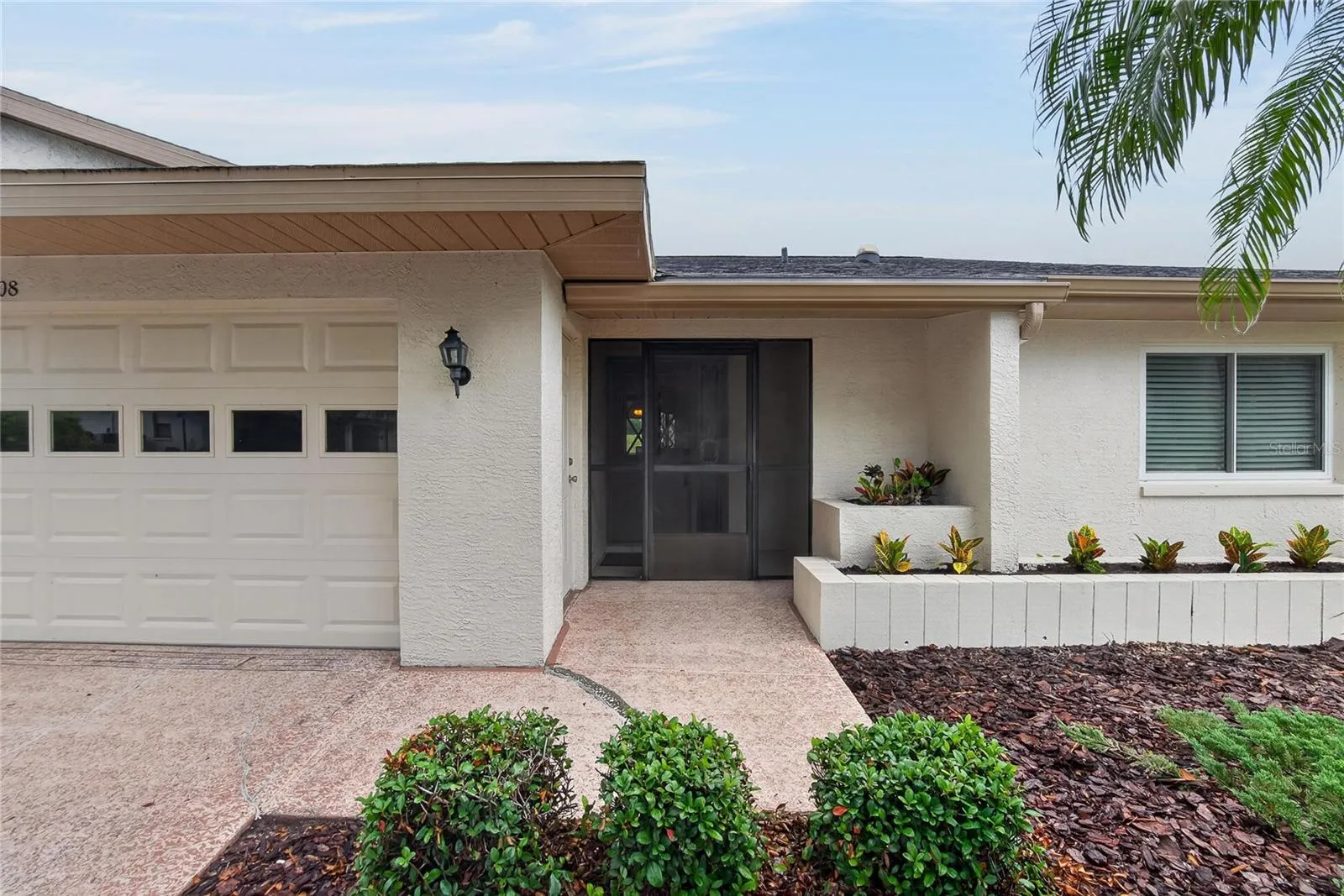 Exterior Front Entry