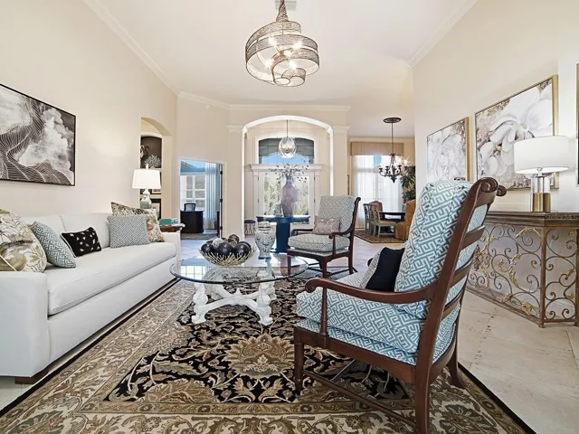 LOOKING BACK AT THE FOYER WITH THE FORMAL DINING ROOM TO THE RIGHT.