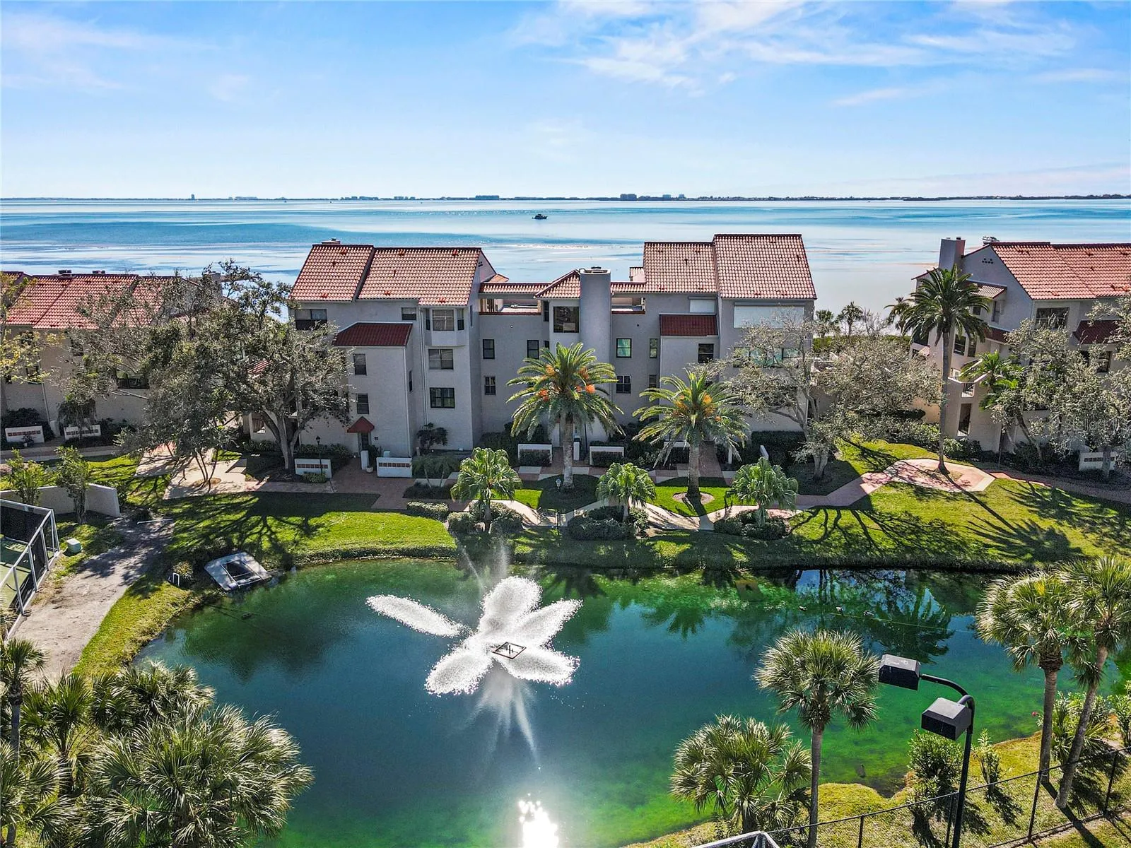 Conquistador Bay Club