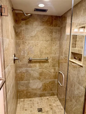 Primary shower